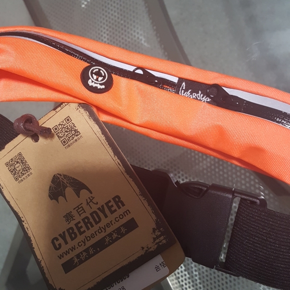 Cyberdyer running belt. NWT - Picture 2 of 5